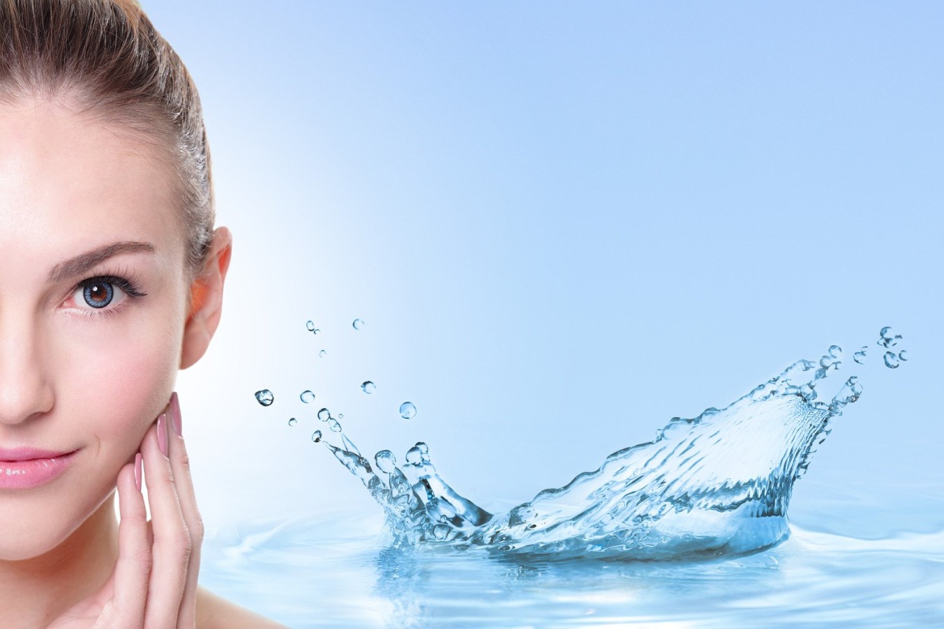 Prirodna voda Aquaviva koži vraća elastičnost i prozračnost.